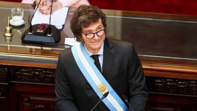 El Gobierno habilitó aumentos salariales para ministros y secretarios tras casi dos años de congelamiento