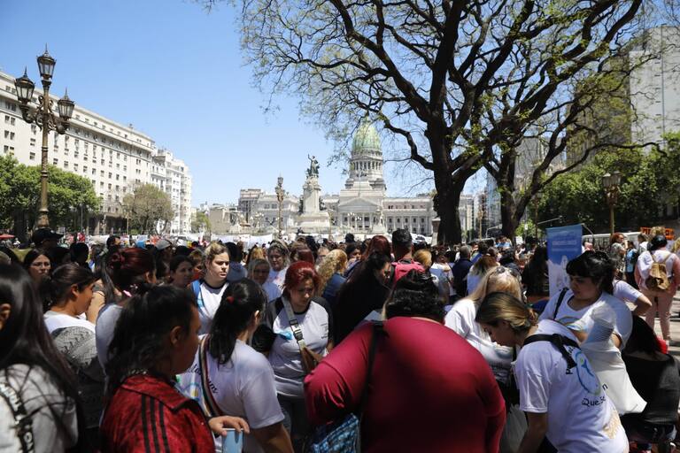 UN PARO DE 24 HORAS ES UNA MEDIDA DECORATIVA