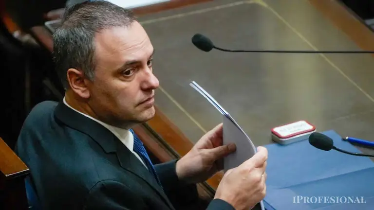 CASO ADORNI: CUANDO EL BLANQUEO SE CONVIERTE EN SOSPECHA