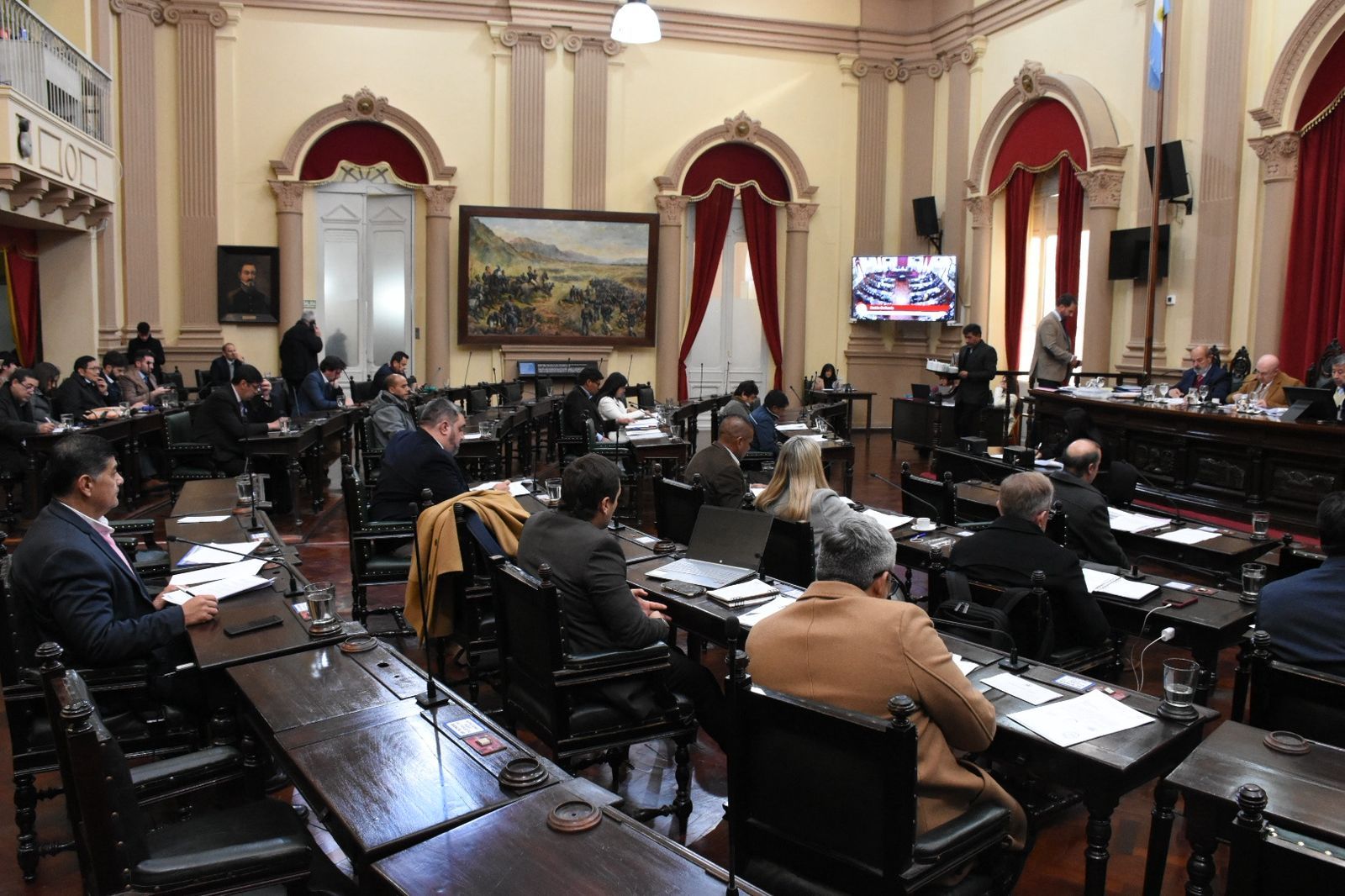 El Senado dio media sanción a la reforma de la Carta Orgánica de Orán y aprobó la cesión de tierras para Tigres Rugby Club