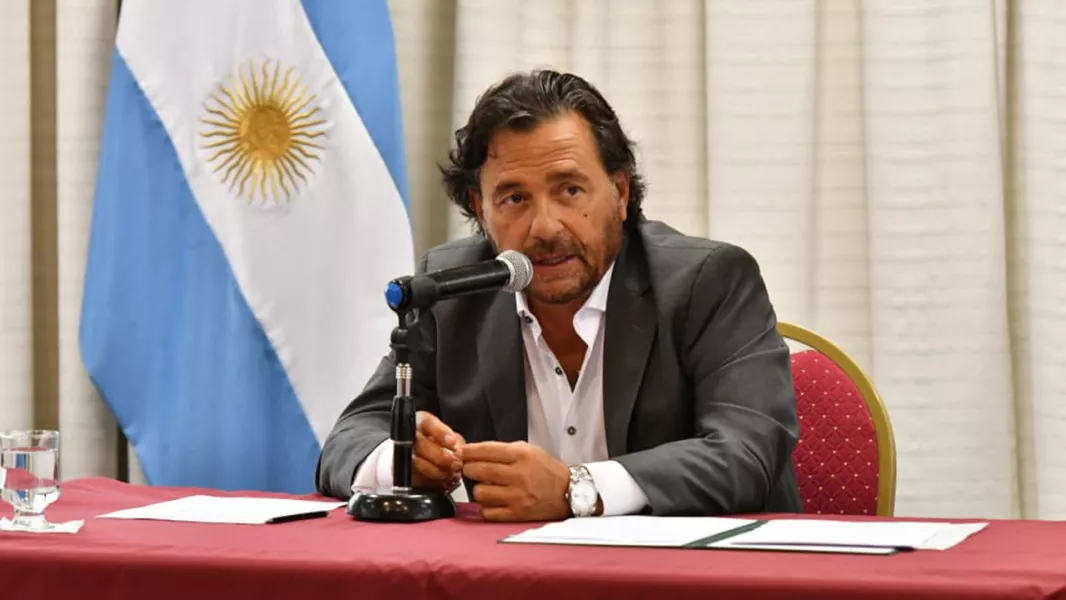 Sáenz anunció subsidios de hasta el 100% para las tarifas de luz y agua