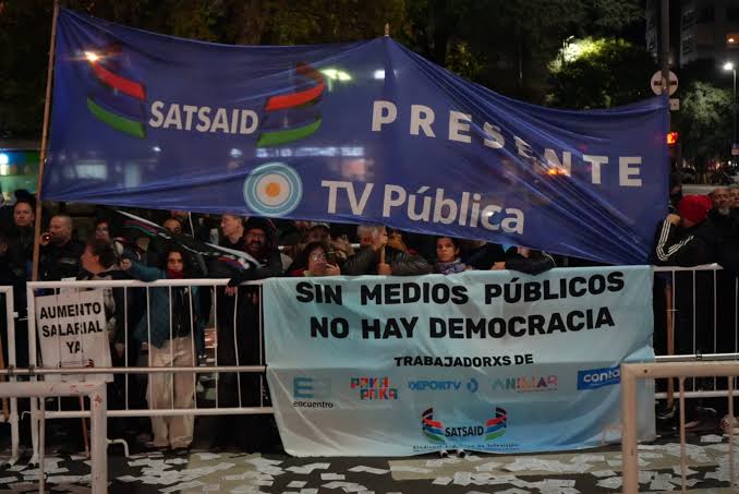 SATSAID se movilizó a la TV Pública y denunció el vaciamiento de los medios públicos