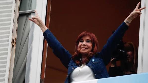 Cristina no se rinde
