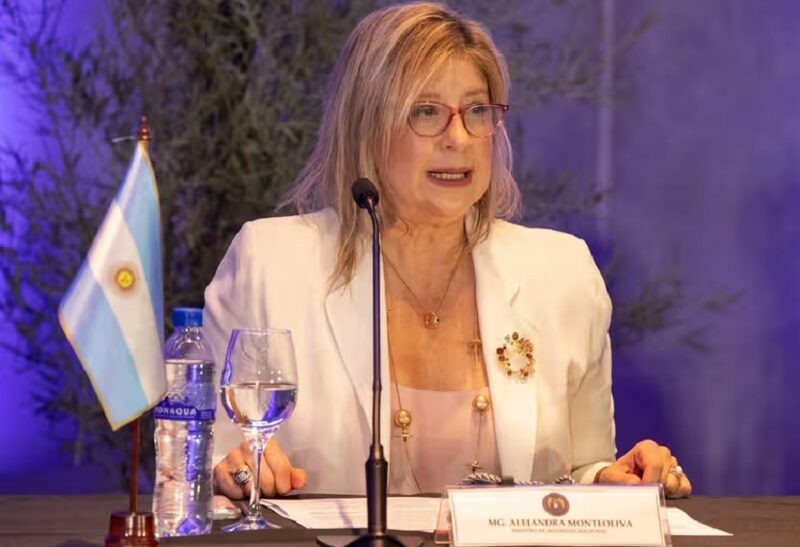 Un siglo de fracasos. Narcotráfico como excusa: la cumbre de la DEA consolida el alineamiento de Milei con la Casa Blanca