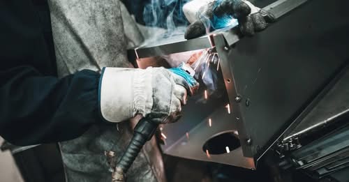 Metalúrgica ofreció 300 kilos de bronce a sus trabajadores ante una deuda salarial