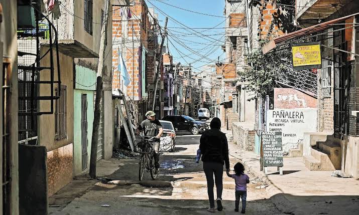 LA POBREZA TIENE ROSTRO Y MEMORIA