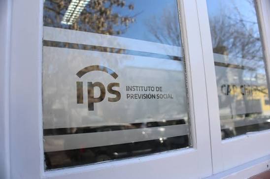 Proponen exigir 10 años de aportes al IPS para acceder a la cobertura durante la jubilación